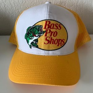 NWOT bass pro shops trucker hat